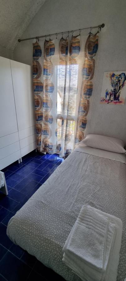 La Villa Fronte Spiaggia Bandiera Blu Sperlonga Bagian luar foto