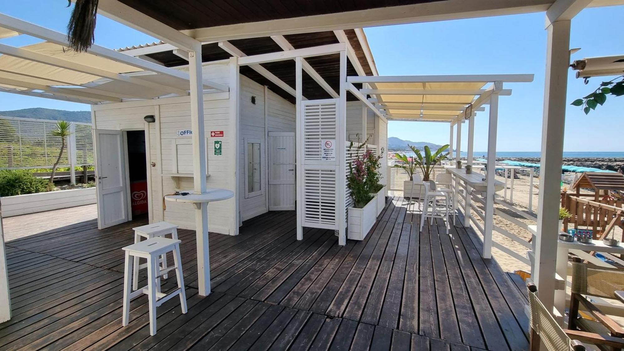 La Villa Fronte Spiaggia Bandiera Blu Sperlonga Bagian luar foto